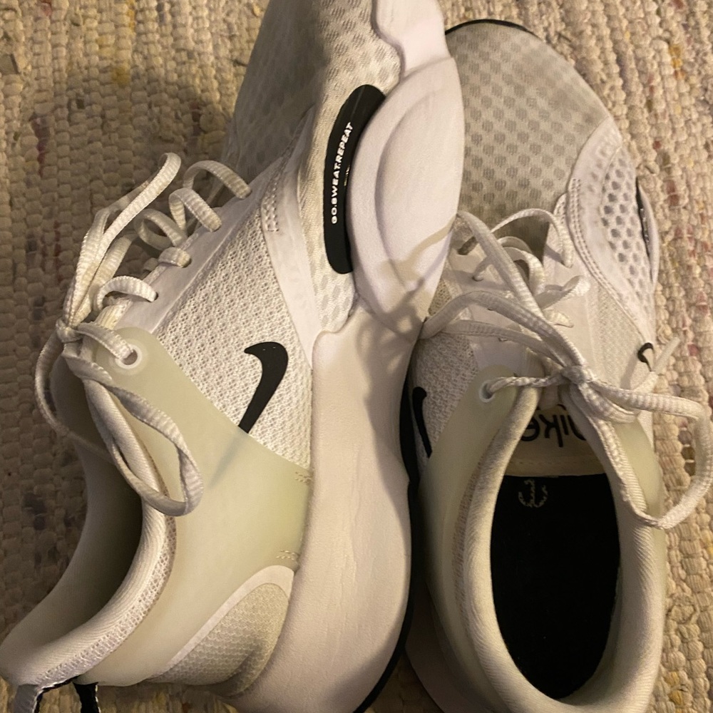Nike sneakers. Super rep